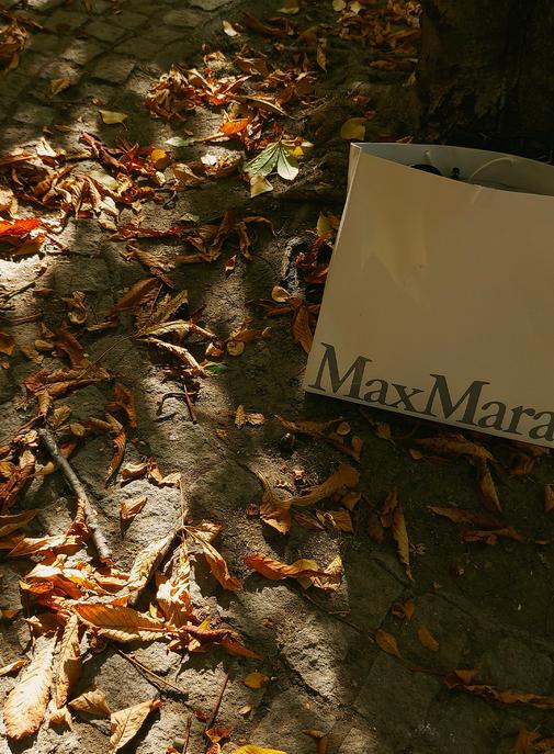 Max Mara : l'art de rompre avec l'immersion digitale.