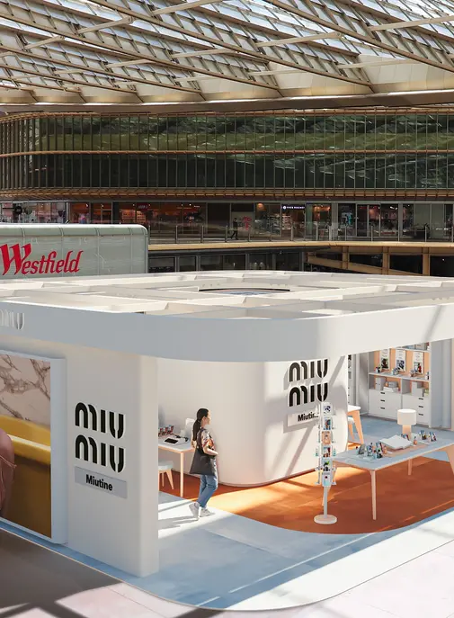 À Paris, Miu Miu Beauty dévoile un pop up avec Louane