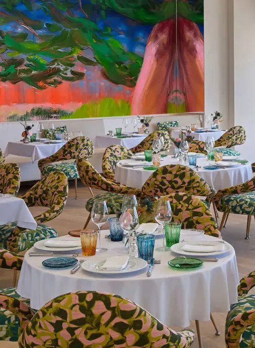 Dior inaugure son premier restaurant Monsieur Dior aux Etats-Unis