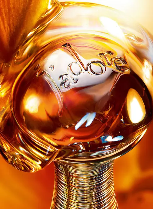 Parfumerie : Dior ravive son bestseller J'Adore en version intense