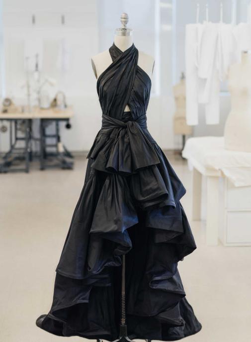 Oscar de la Renta se lance dans la vente d'occasion avec son site Encore.