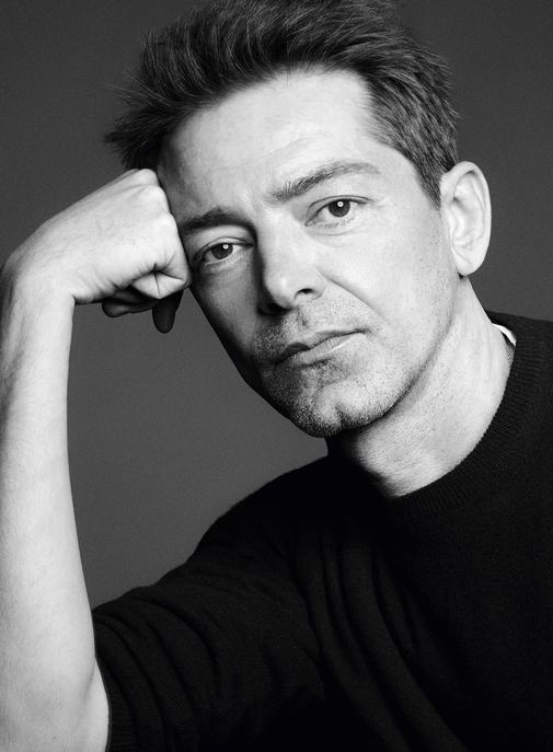 Versace officialise l’arrivée de Pieter Mulier à sa direction artistique