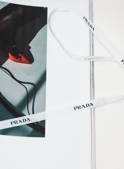 Un plan d’investissement pour les chaînes de production du groupe Prada.