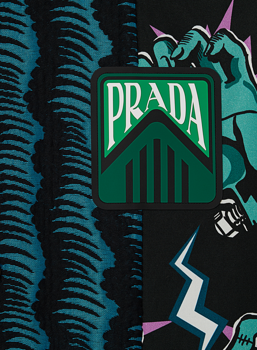 Prada va inviter un détenteur de ses NFTs à son prochain défilé.