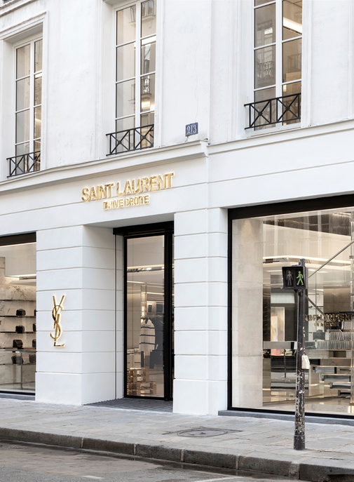 Saint Laurent va ouvrir un restaurant éphémère Sushi Park à Paris.