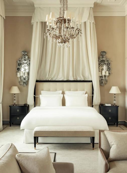 Dormir dans une suite iconique : ces chambres qui ont marqué l’histoire