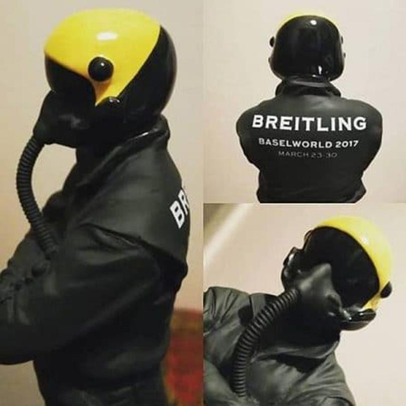 breitling statuette pilote