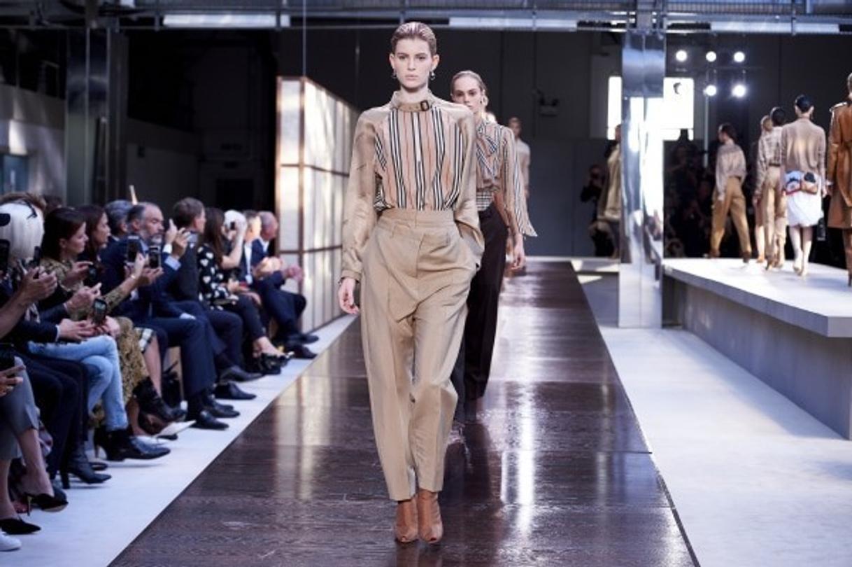 La première collection de Riccardo Tisci pour Burberry sera d'abord lancée aux Etats-Unis.
© NIKLAS HALLE'N / AFP