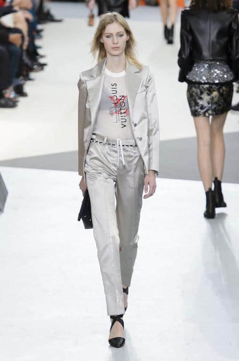 Défilé Louis Vuitton argenté