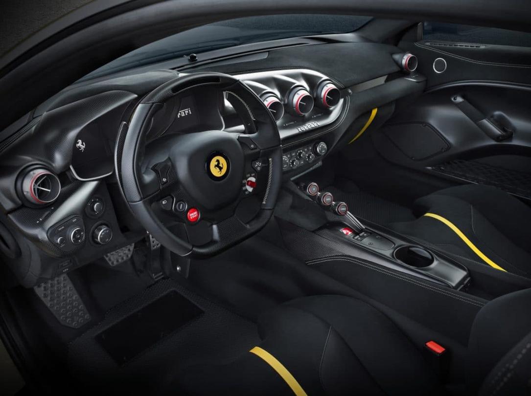 ferrari-f12tdf-2015-7-