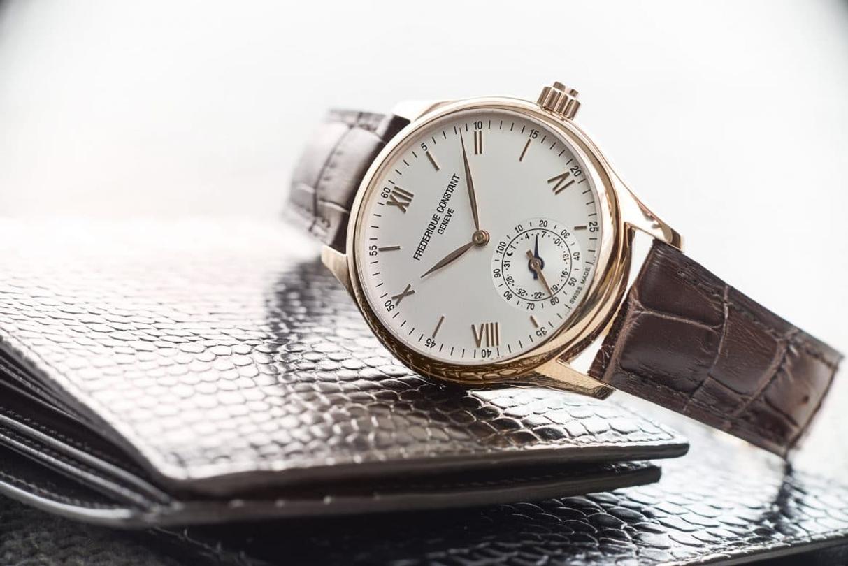 frederique constant montre smartwatch