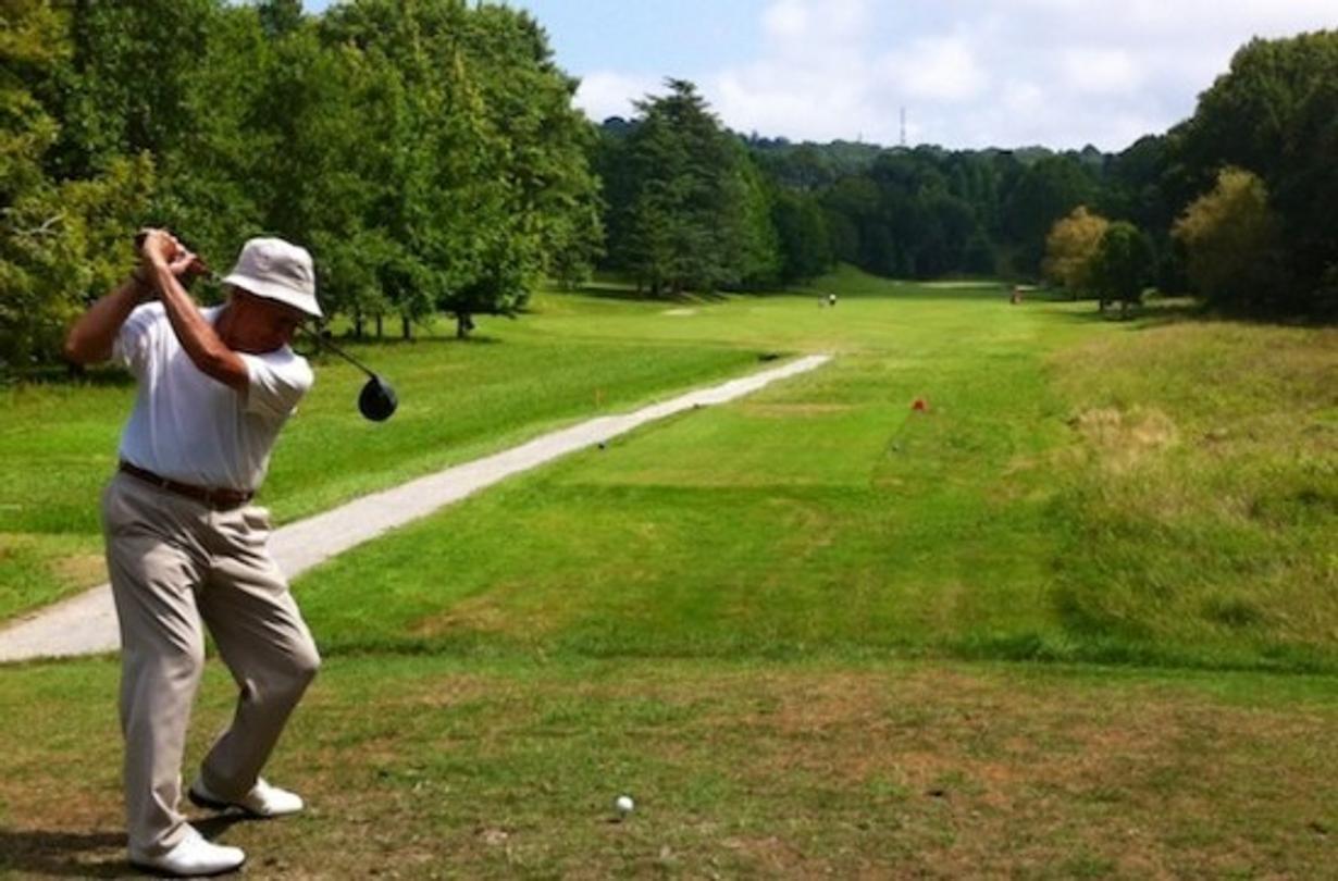 Joueur golf jean garaialde