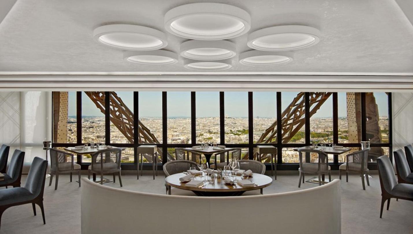 Restaurant Jules Verne