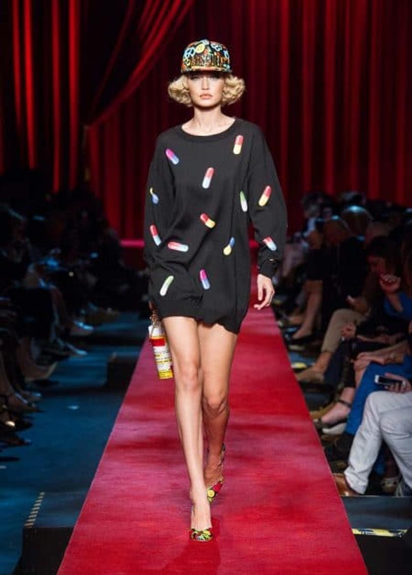 moschino capsule defile