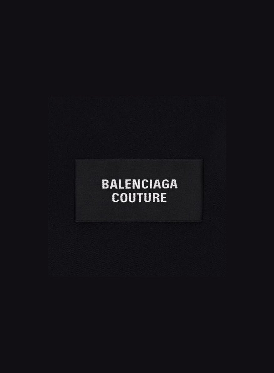 à quoi ressemble la collection haute couture balenciaga 2021
