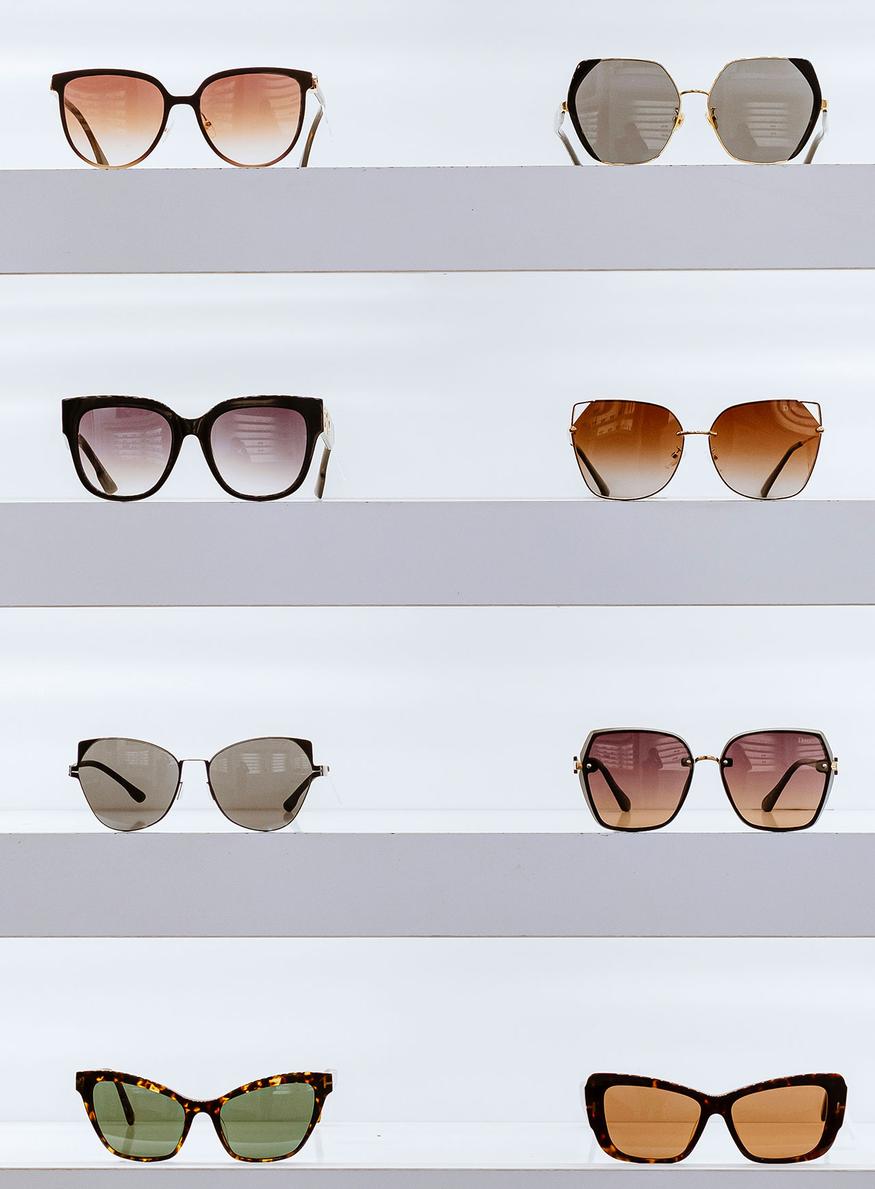 nouvelles lunettes de luxe valentino kering eyewear