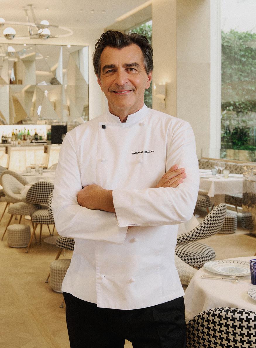 Le restaurant Monsieur Dior by Yannick Alléno à Paris, avenue Montaigne, décroche une étoile au guide michelin