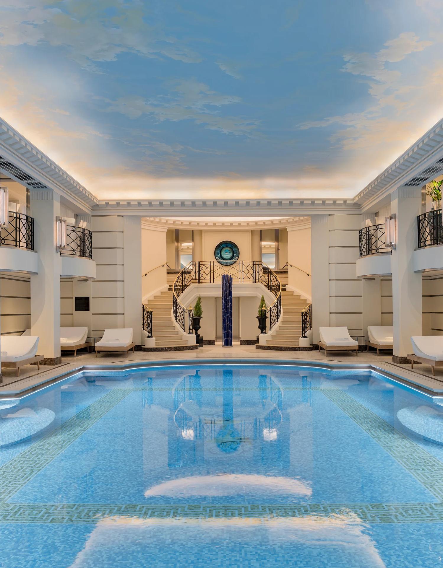La piscine du Ritz Paris