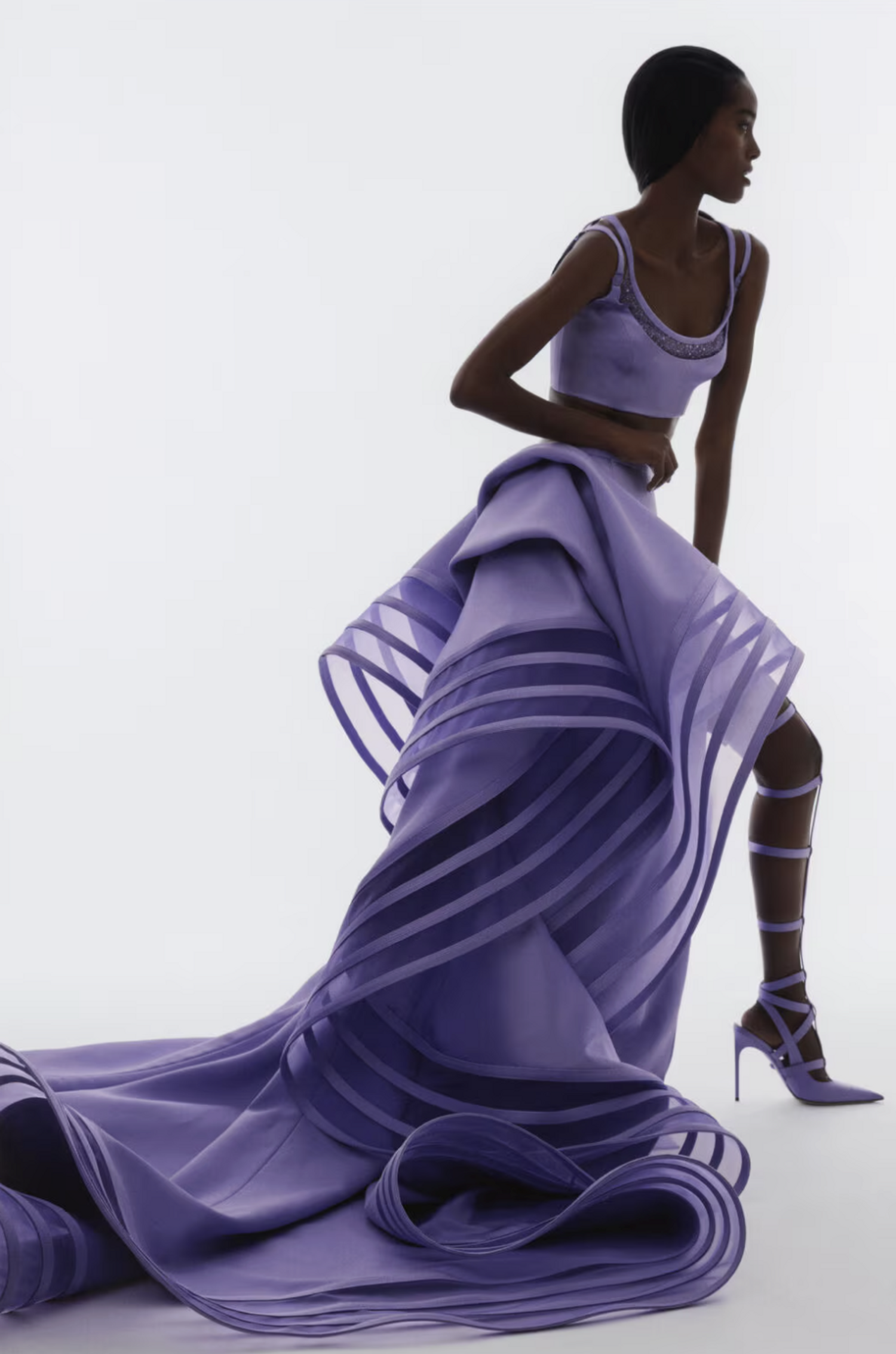 robe haute couture d'atelier versace, la ligne ultra luxe de versace qui va &ecirc;tre relanc&eacute;e prochainement sous l'initiative de prada group