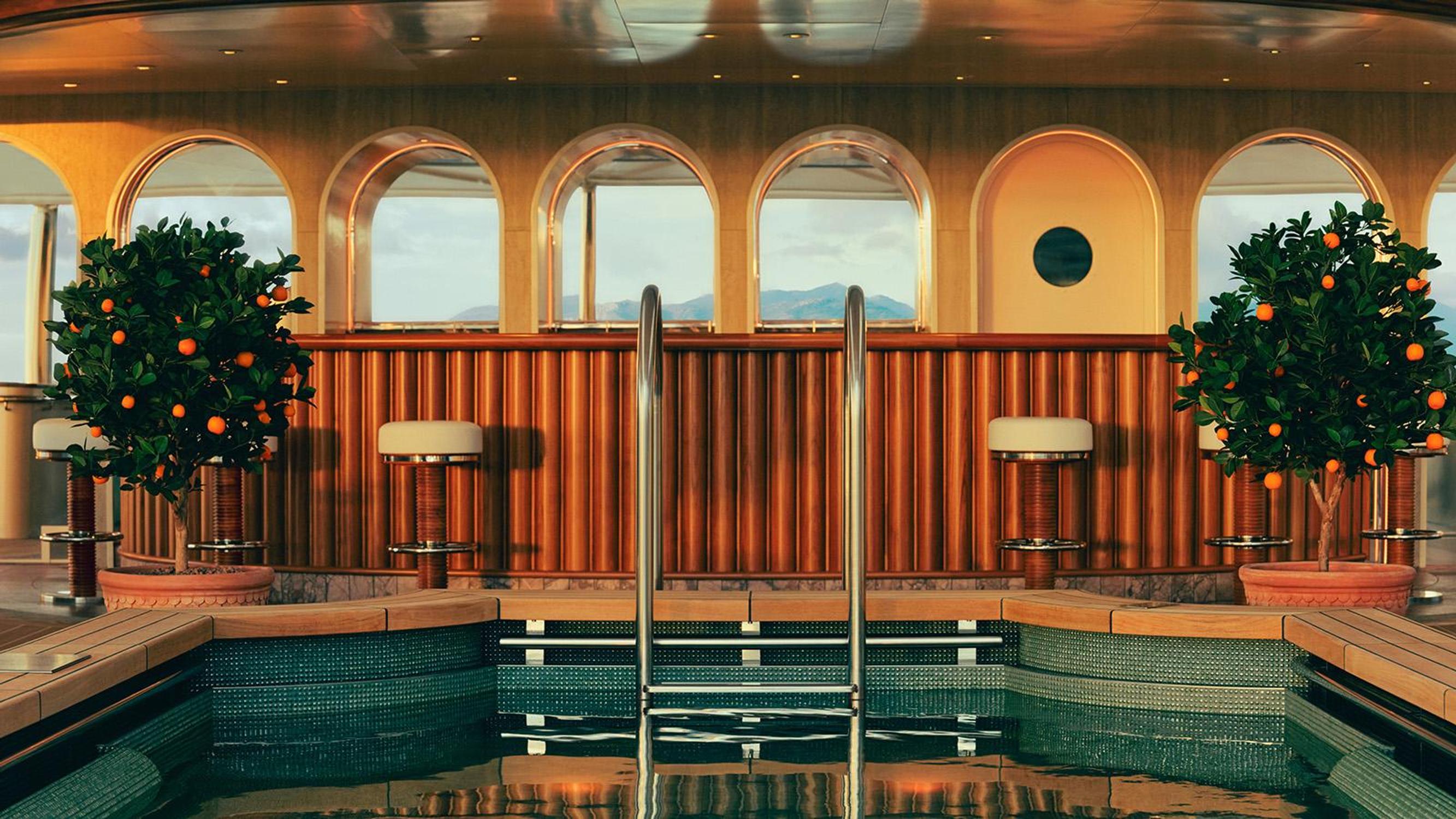 images de l'interieur du yacht hyperluxe de four seasons