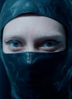 Avec son court-métrage Heads or Tails, Marine Serre bouscule les codes du film de défilé