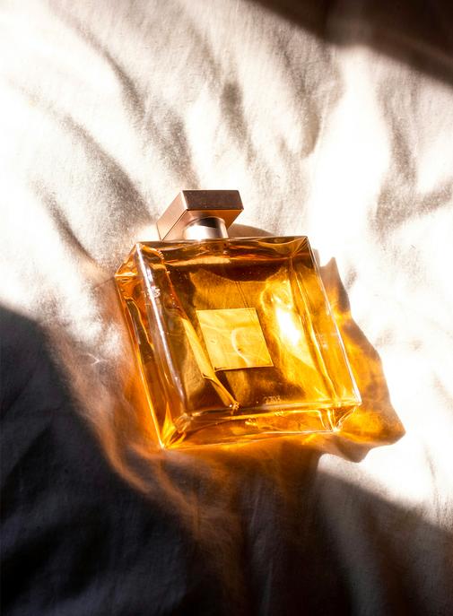 Parfums dupes : le vrai faux luxe à portée de flacon